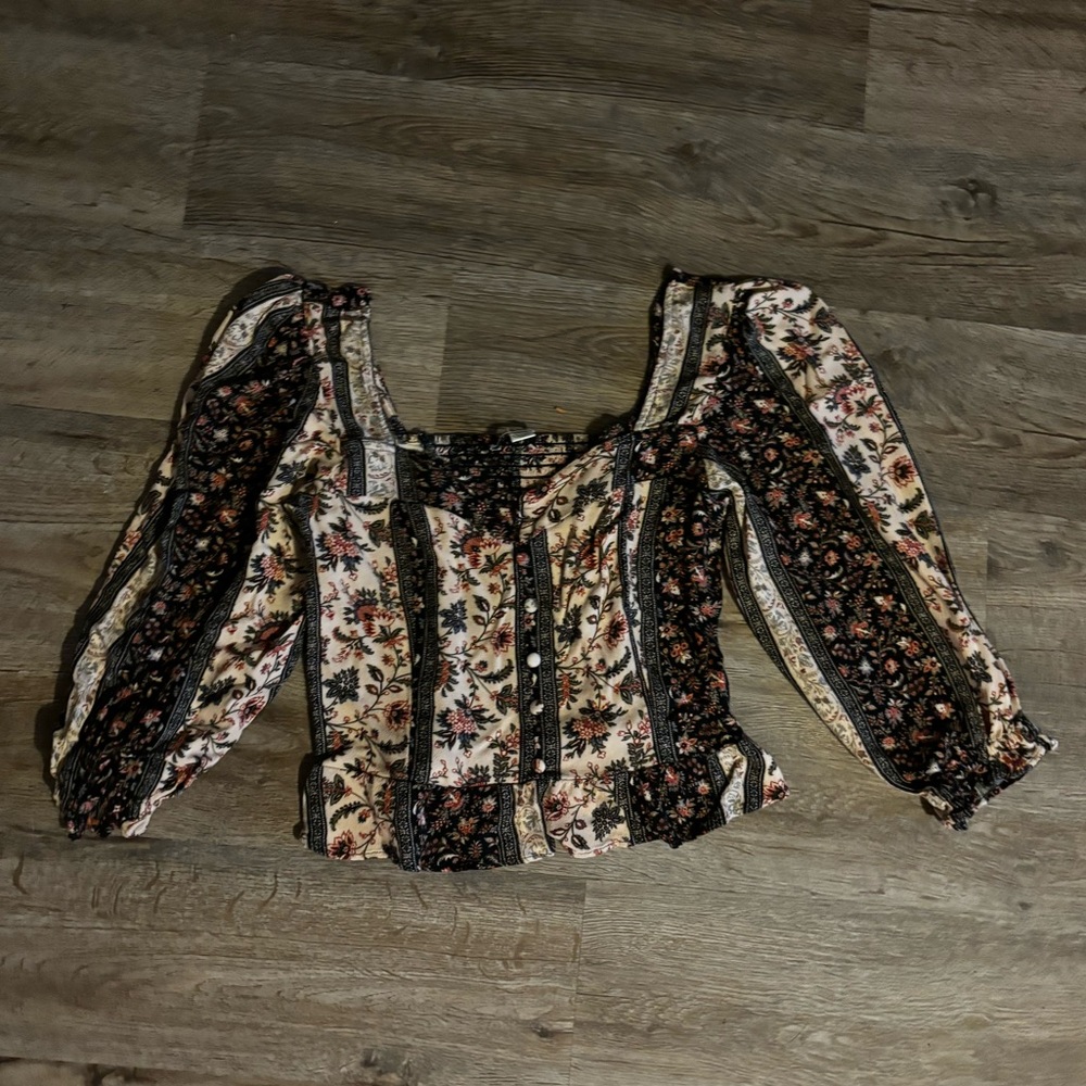AE patterned top